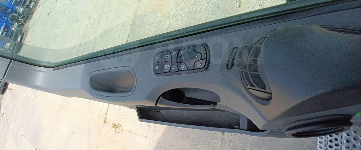 Тягач Mercedes-Benz Actros 1844: фото 18