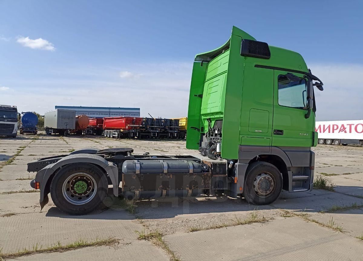 Mercedes-Benz Actros 1844 - Тягач: фото 4 Mercedes-Benz Actros 1844 - Тягач: фото 4