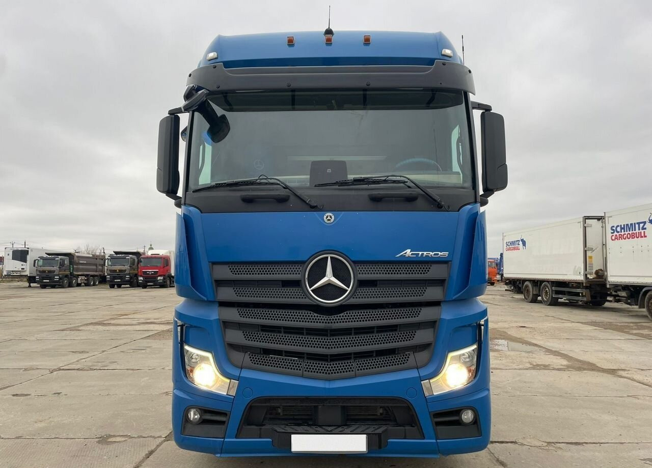 Mercedes-Benz Actros - Тягач: фото 2 Mercedes-Benz Actros - Тягач: фото 2