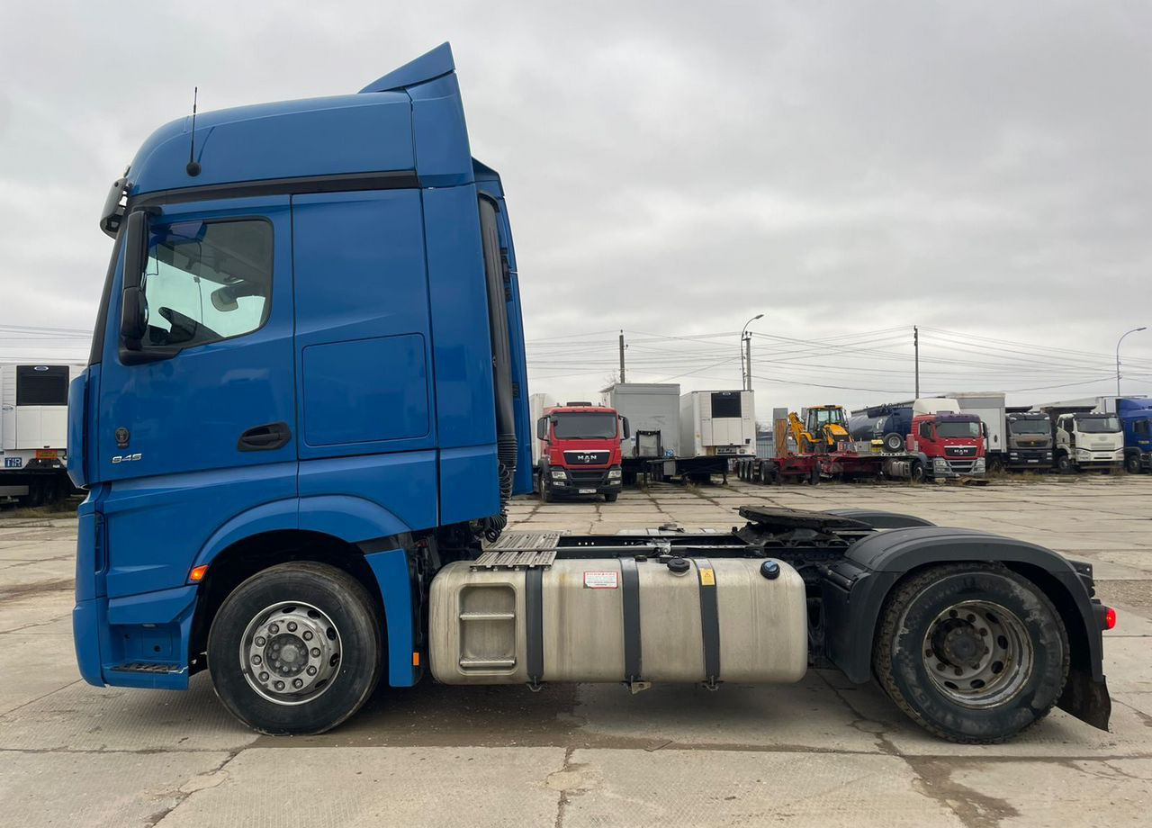 Mercedes-Benz Actros - Тягач: фото 4 Mercedes-Benz Actros - Тягач: фото 4