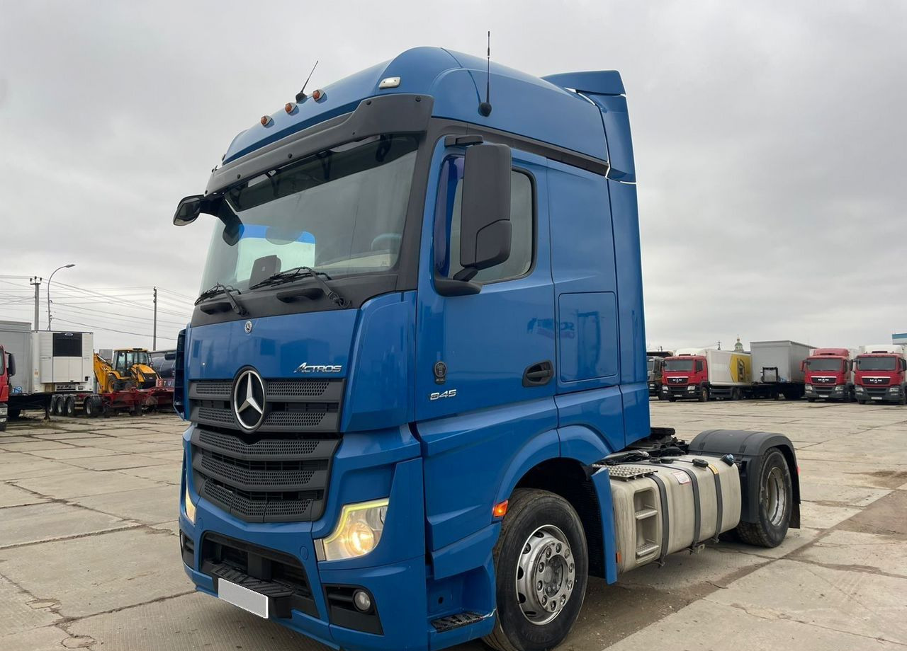 Mercedes-Benz Actros - Тягач: фото 3 Mercedes-Benz Actros - Тягач: фото 3