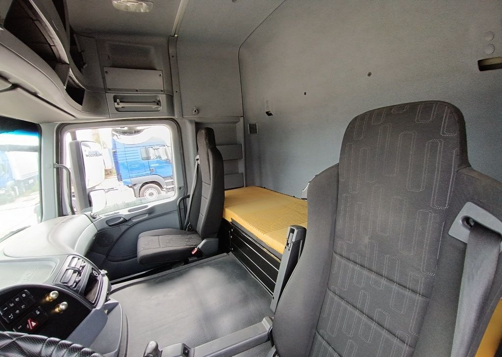 Тягач Mercedes-Benz Actros: фото 11