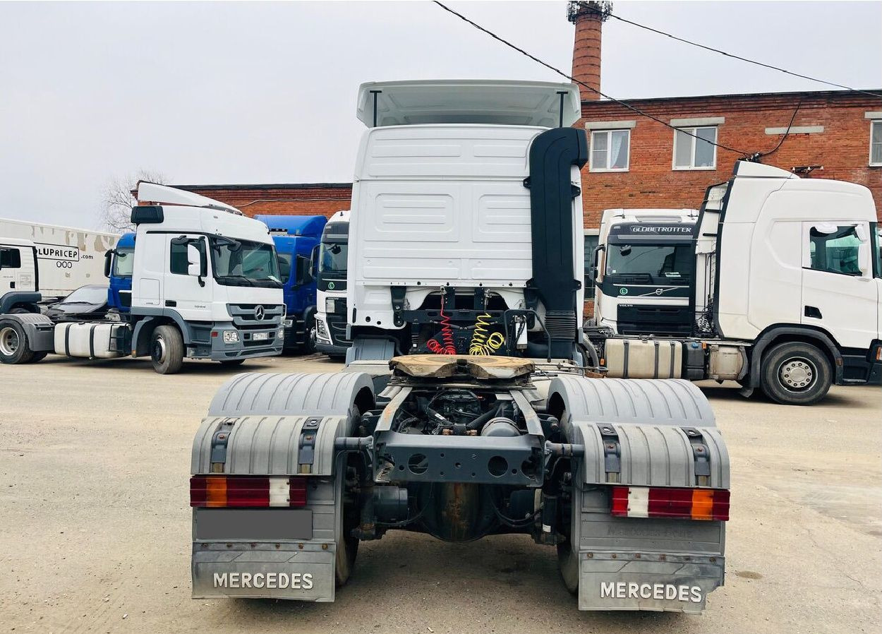 Тягач Mercedes-Benz Actros: фото 7