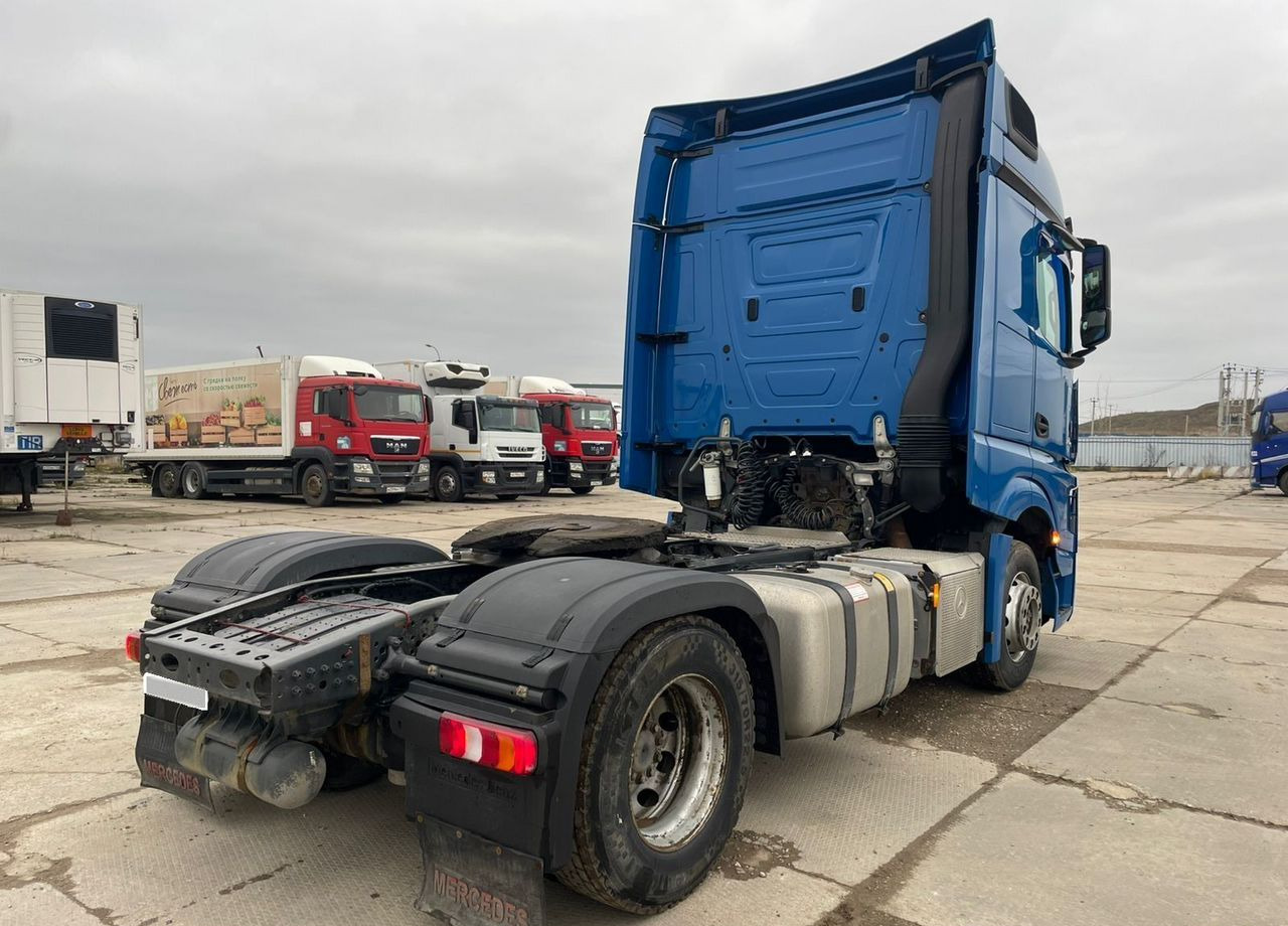 Тягач Mercedes-Benz Actros: фото 8