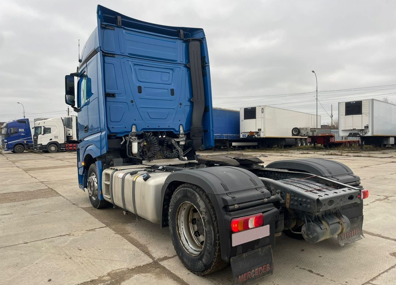 Тягач Mercedes-Benz Actros: фото 7
