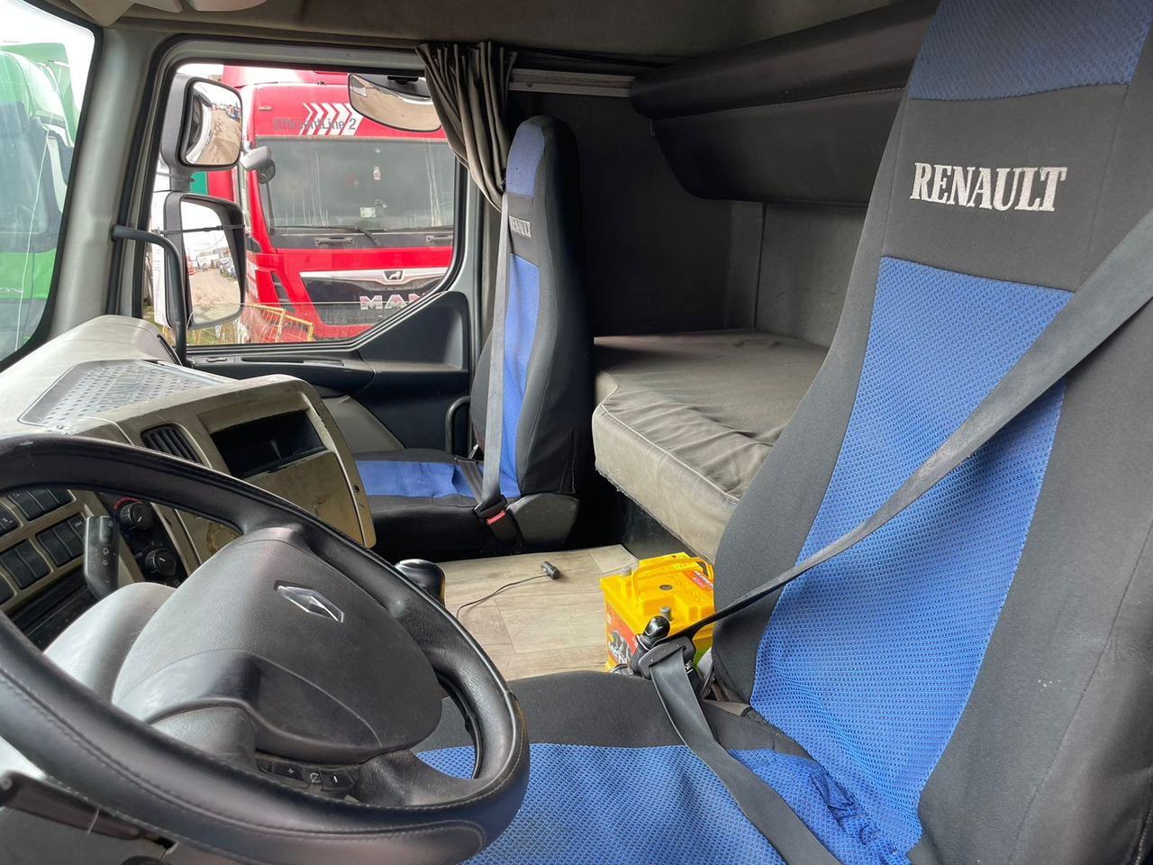 Тягач RENAULT Premium 380.19T: фото 9