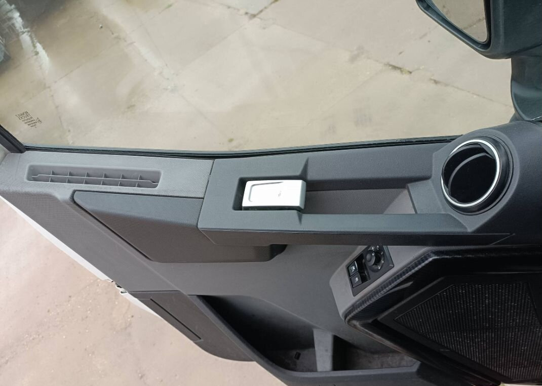 Тягач Renault T-Series: фото 17