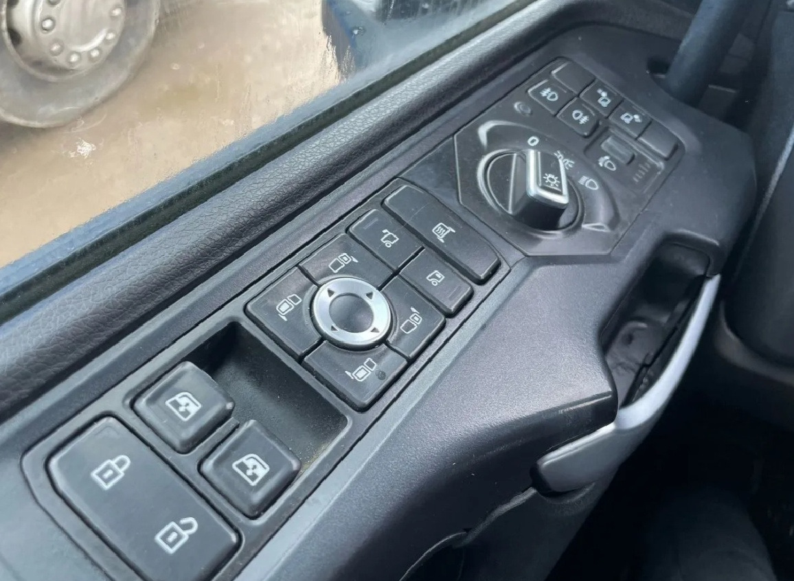 Тягач SCANIA P440A6X4NZ: фото 15