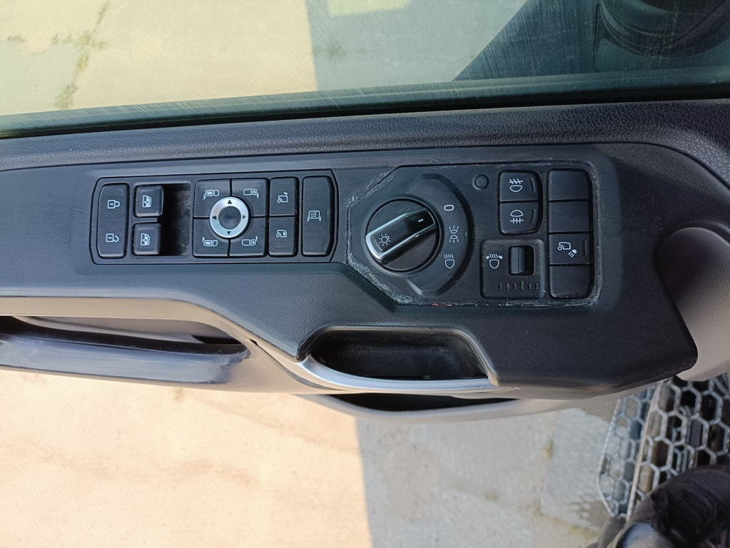 Тягач SCANIA P440A6X4NZ: фото 14