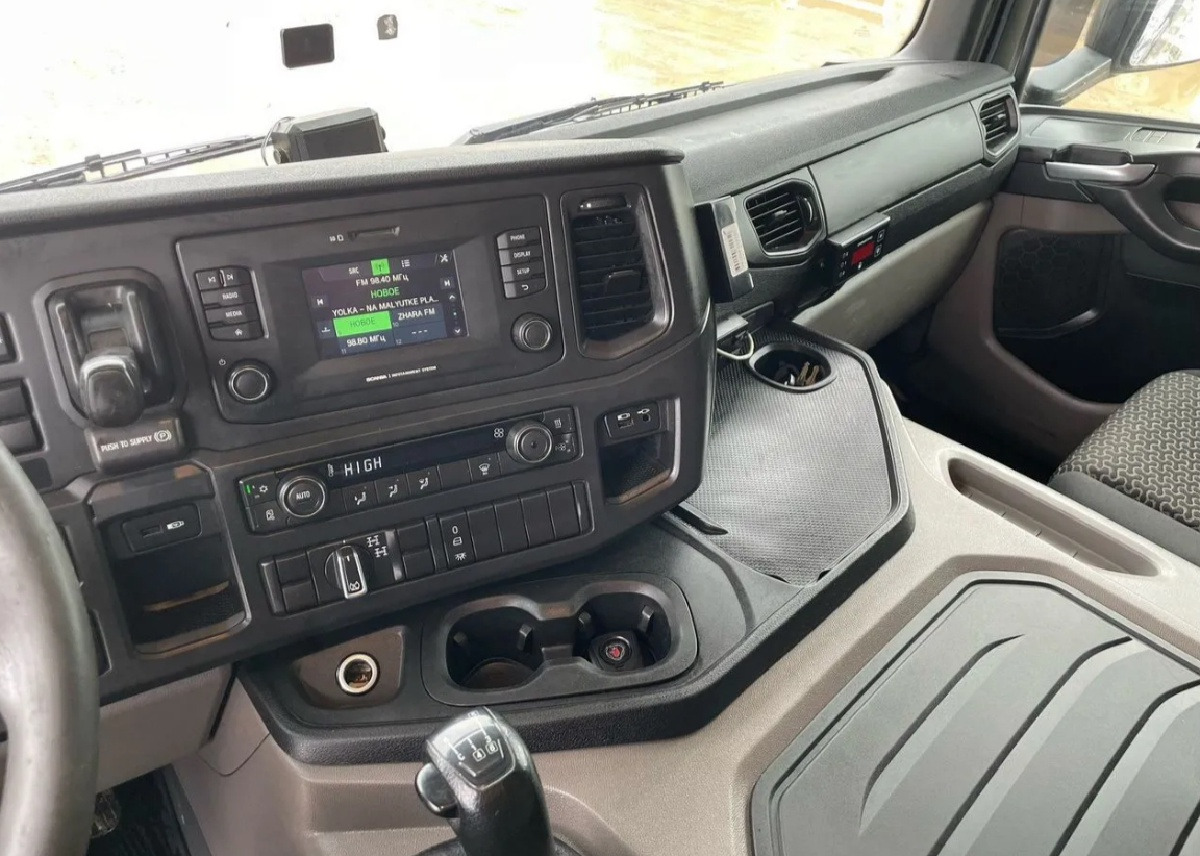 Тягач SCANIA P440A6X4NZ: фото 10