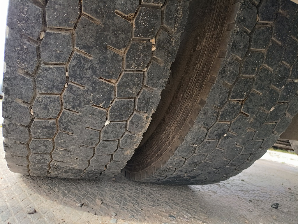 Тягач SHACMAN SX4188YY381 (Х6000): фото 34