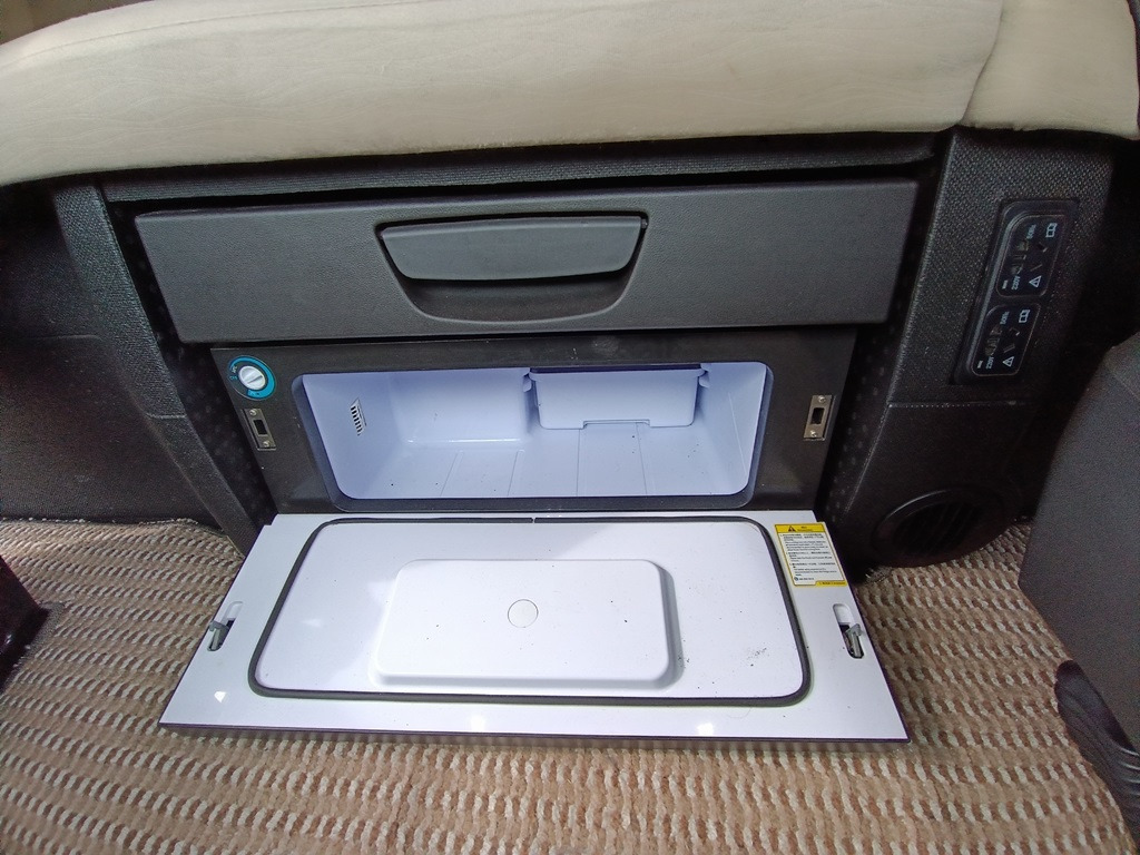 Тягач SHACMAN SX4188YY381 (Х6000): фото 21