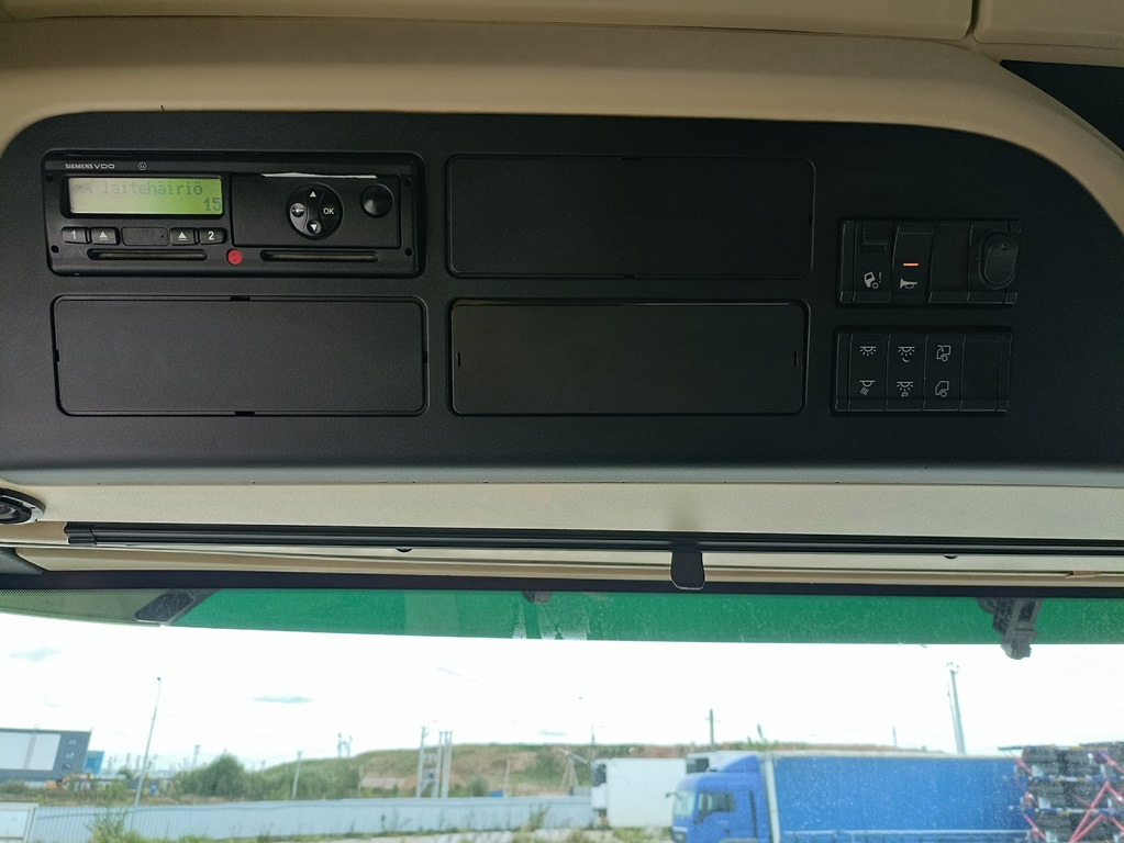 Тягач SHACMAN SX4188YY381 (Х6000): фото 24
