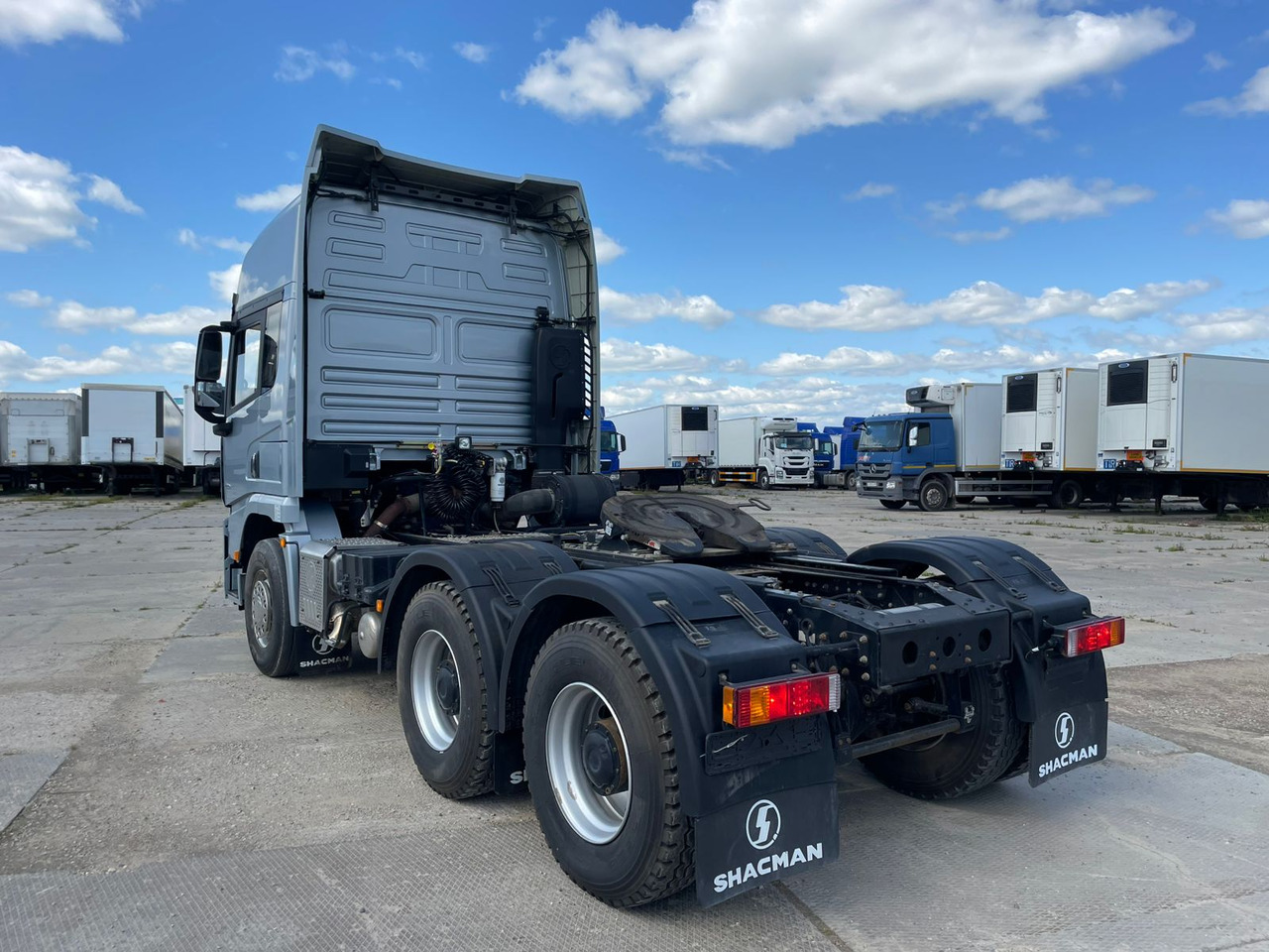 SHACMAN X3000 (SX42584V324) - Тягач: фото 5 SHACMAN X3000 (SX42584V324) - Тягач: фото 5