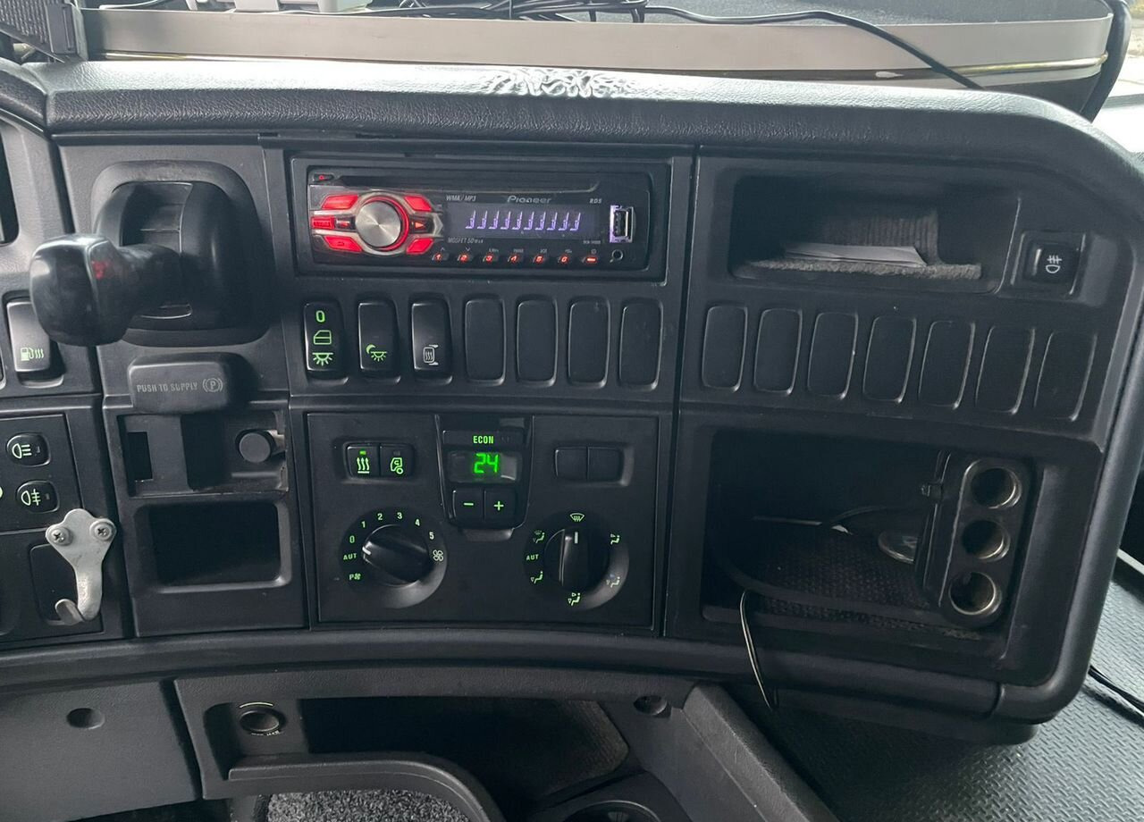 Тягач Scania G: фото 11