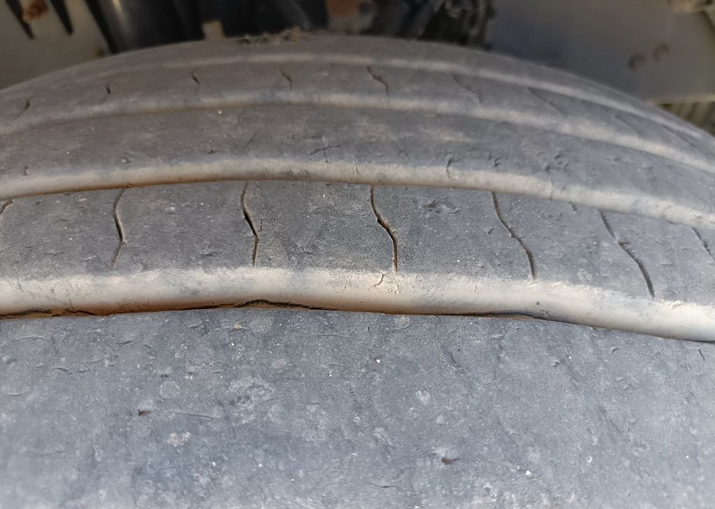 Тягач Scania P: фото 21