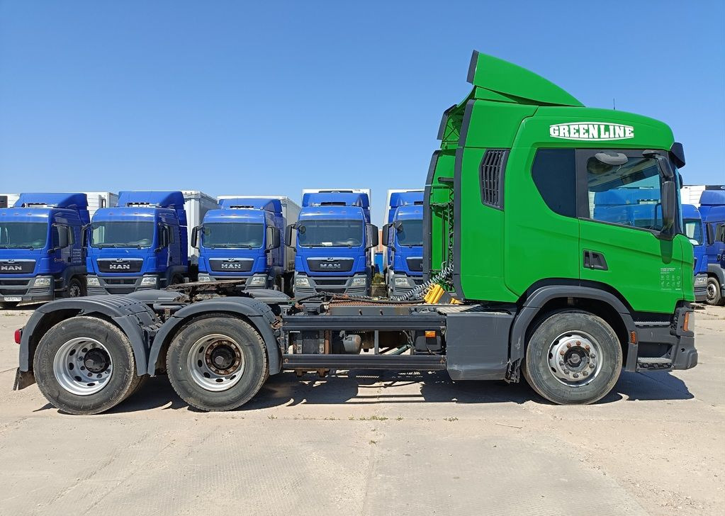 Тягач Scania P: фото 8