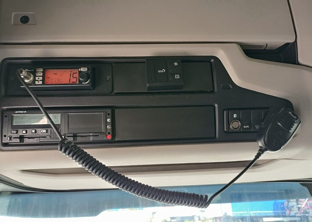 Тягач Scania P: фото 16