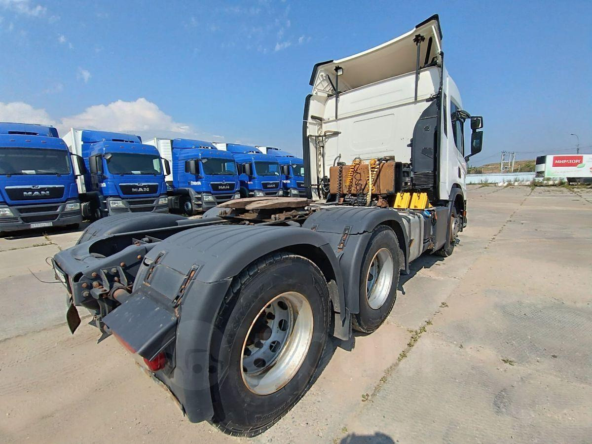 Тягач Scania P440: фото 7