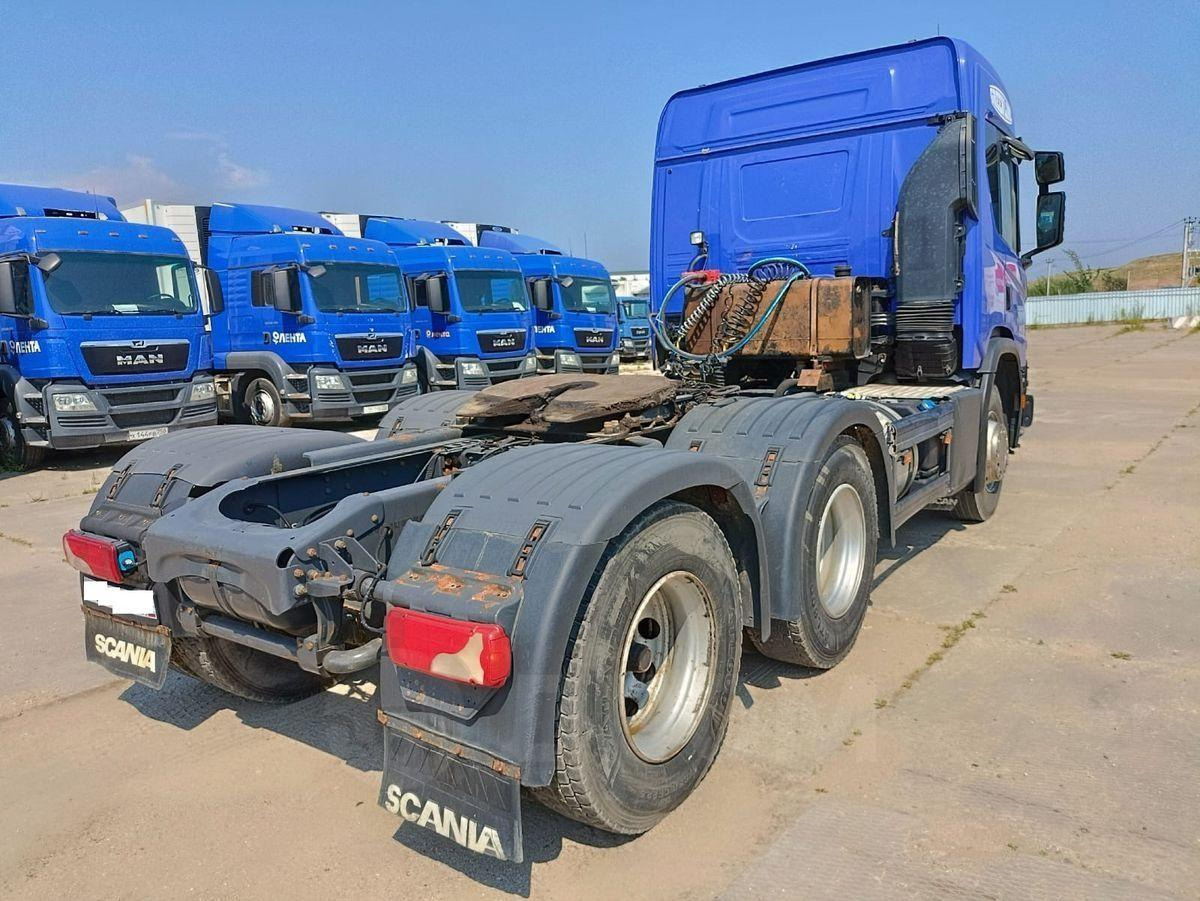 Тягач Scania P440: фото 8
