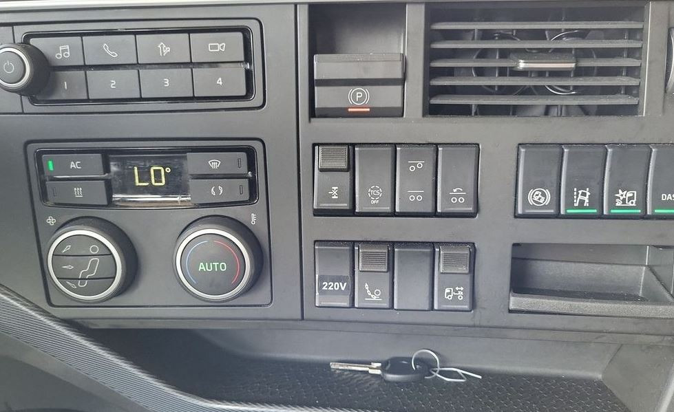 Тягач VOLVO FH 540 6x2 XL Retarder: фото 16
