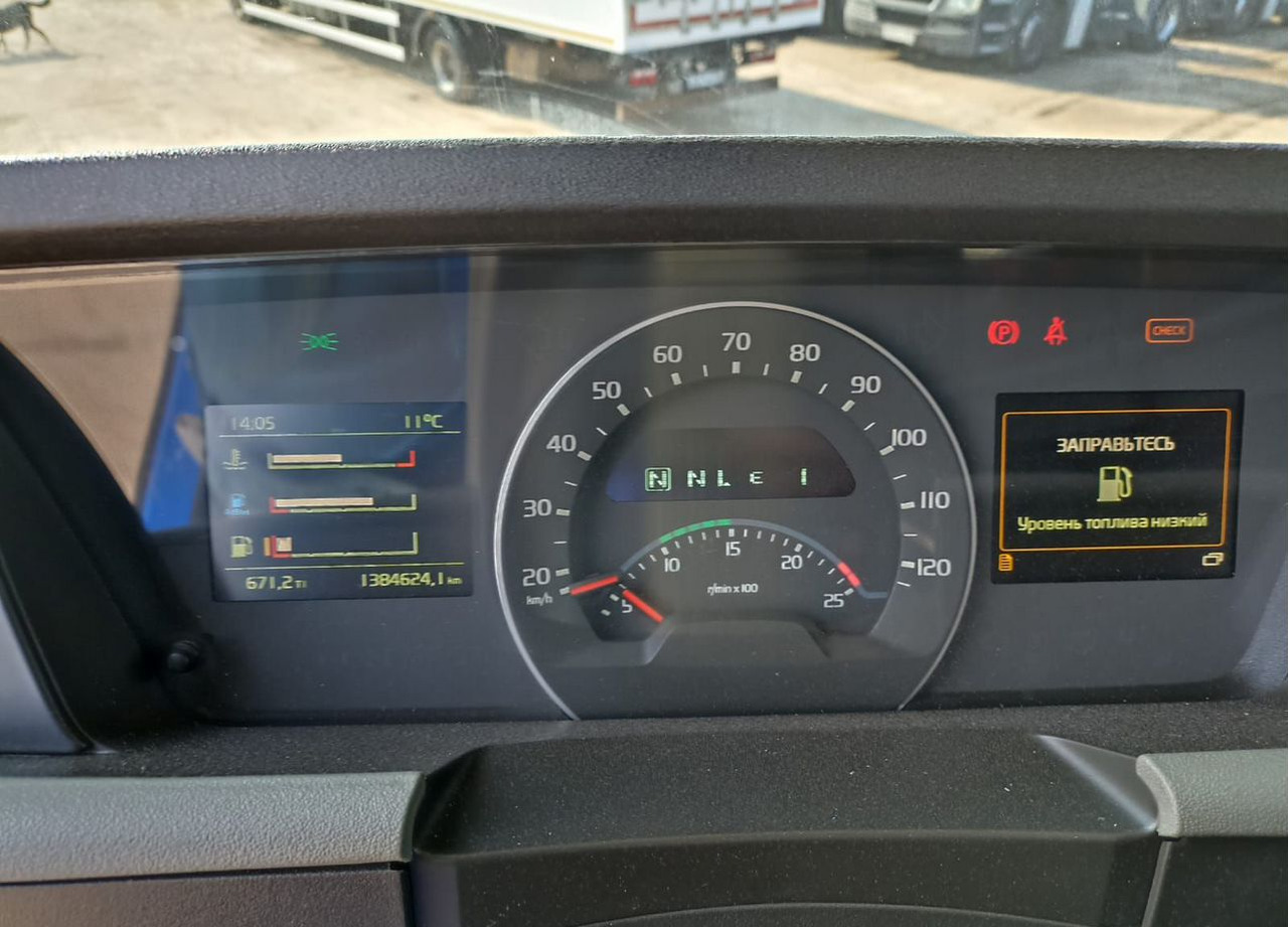 Тягач Volvo FH: фото 11
