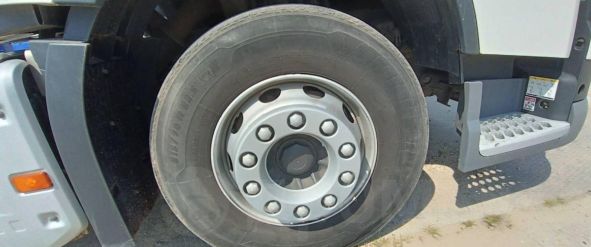 Тягач Volvo FH: фото 23