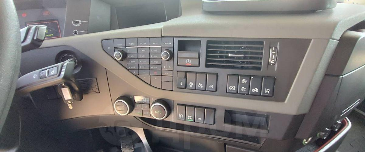 Тягач Volvo FH: фото 14