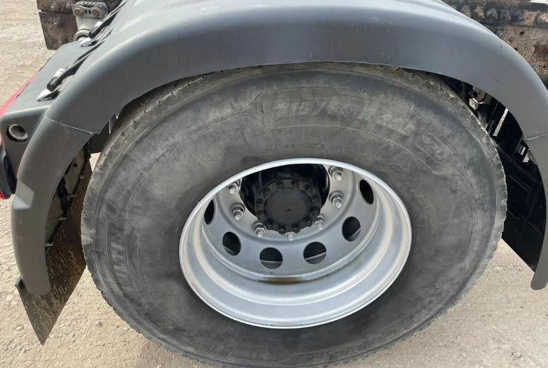 Тягач Volvo FH: фото 12