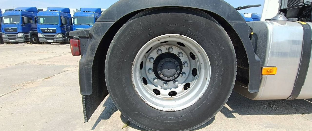 Тягач Volvo FH: фото 26