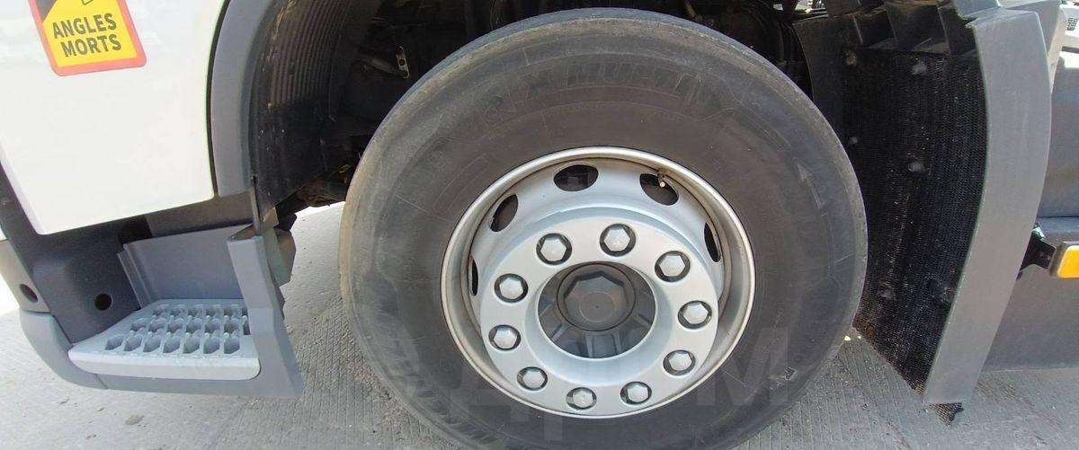 Тягач Volvo FH: фото 22