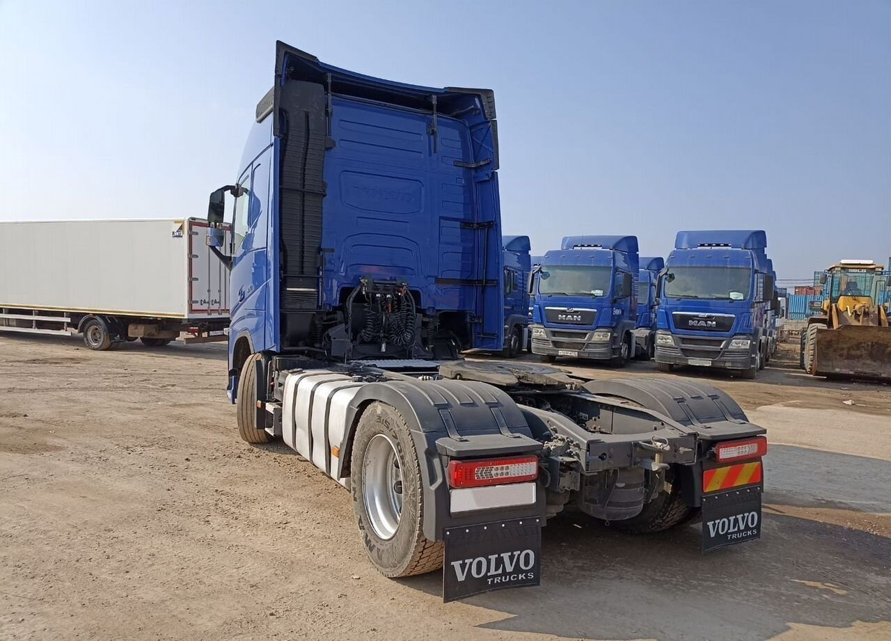 Тягач Volvo FH: фото 6