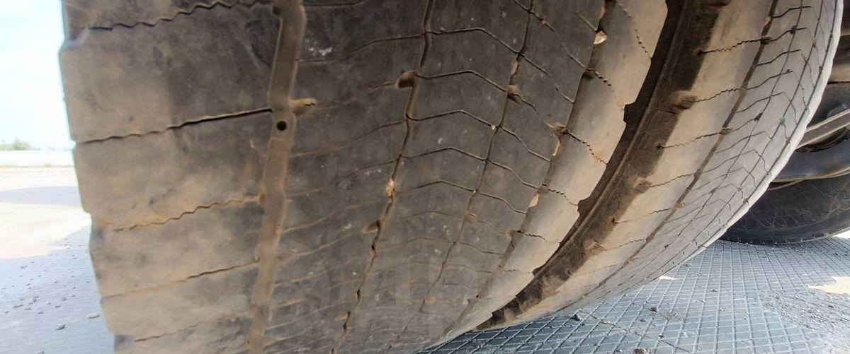 Тягач Volvo FH: фото 26