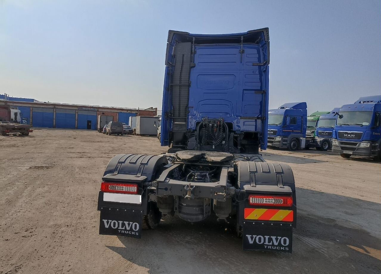 Тягач Volvo FH: фото 8