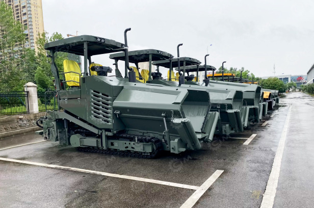 Асфальтоукладчик SANY SAP45C-10 ширина укладки 1,7-4,5м - Асфальтоукладчик: фото 1 Асфальтоукладчик SANY SAP45C-10 ширина укладки 1,7-4,5м - Асфальтоукладчик: фото 1