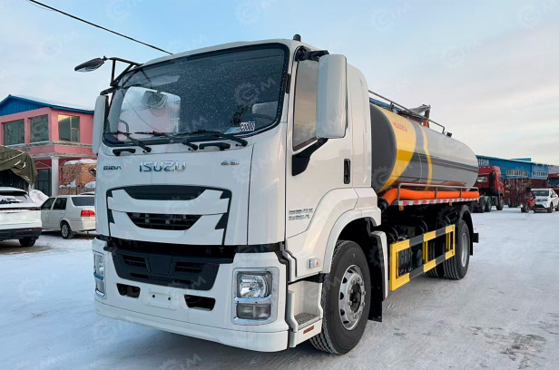 Ассенизатор (вакуумная машина) на шасси ISUZU 4х2 дв 151kw бочка 12м3 - Ассенизатор: фото 1 Ассенизатор (вакуумная машина) на шасси ISUZU 4х2 дв 151kw бочка 12м3 - Ассенизатор: фото 1