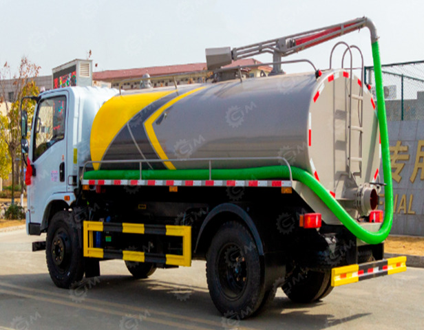 Ассенизатор (вакуумная машина) на шасси ISUZU 4x2 дв 139KW бочка 8м3 - Ассенизатор: фото 1 Ассенизатор (вакуумная машина) на шасси ISUZU 4x2 дв 139KW бочка 8м3 - Ассенизатор: фото 1