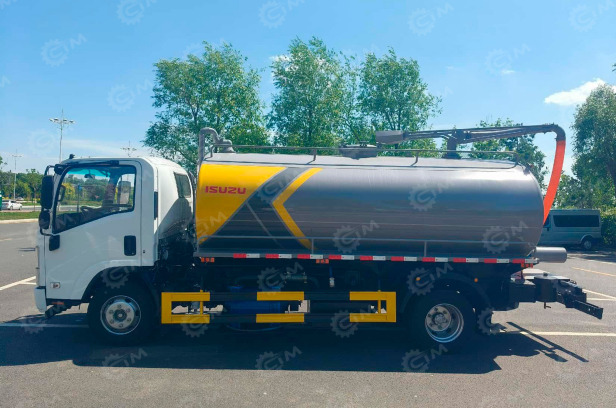 Ассенизатор (вакуумная машина) на шасси ISUZU 4x2 дв 151kw кабина Elf бочка 10м3 насос XD-300 - Ассенизатор, илосос: фото 1 Ассенизатор (вакуумная машина) на шасси ISUZU 4x2 дв 151kw кабина Elf бочка 10м3 насос XD-300 - Ассенизатор, илосос: фото 1