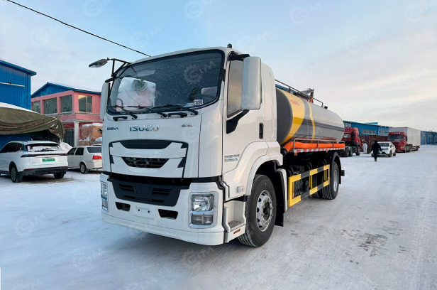 Ассенизатор (вакуумная машина) на шасси ISUZU 4x2 дв 177kw бочка 15м3 с двумя насосами XD-360, - Ассенизатор, илосос: фото 1 Ассенизатор (вакуумная машина) на шасси ISUZU 4x2 дв 177kw бочка 15м3 с двумя насосами XD-360, - Ассенизатор, илосос: фото 1