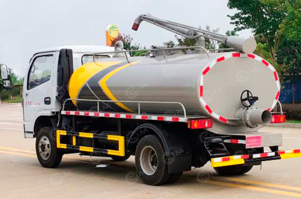 Ассенизатор (вакуумная машина) на шасси ISUZU 4x4 700P дв 139KW бочка 6м3 насос XD-240 - Ассенизатор: фото 1 Ассенизатор (вакуумная машина) на шасси ISUZU 4x4 700P дв 139KW бочка 6м3 насос XD-240 - Ассенизатор: фото 1