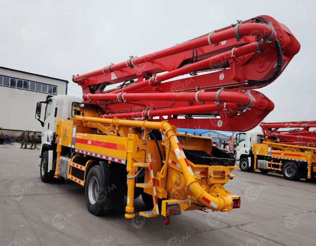 Автобетононасос JIUHE на шасси ISUZU 4x2 дв 279kw 30 метров - Автобетононасос: фото 1 Автобетононасос JIUHE на шасси ISUZU 4x2 дв 279kw 30 метров - Автобетононасос: фото 1