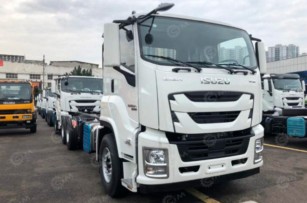 Автобетоносмеситель на шасси ISUZU 6x4 дв 221 Kw, бочка 5м3 с распределительной стрелой 21м и насосом - Автобетоносмеситель: фото 1 Автобетоносмеситель на шасси ISUZU 6x4 дв 221 Kw, бочка 5м3 с распределительной стрелой 21м и насосом - Автобетоносмеситель: фото 1