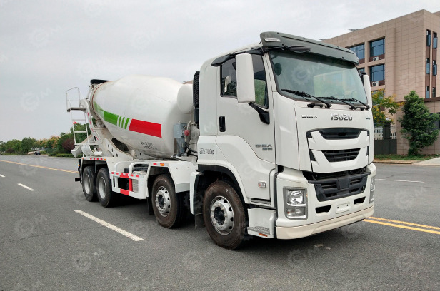 Автобетоносмеситель на шасси ISUZU 8х4 дв 279kw бочка 12 m³ - Автобетоносмеситель: фото 1 Автобетоносмеситель на шасси ISUZU 8х4 дв 279kw бочка 12 m³ - Автобетоносмеситель: фото 1