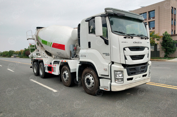 Автобетоносмеситель на шасси ISUZU 8х4 дв 338kw бочка 9 m³ - Автобетоносмеситель: фото 1 Автобетоносмеситель на шасси ISUZU 8х4 дв 338kw бочка 9 m³ - Автобетоносмеситель: фото 1