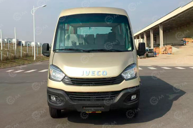 Автобус IVECO 4х2 17 мест дв 95kw 2,8л - Автобус: фото 1 Автобус IVECO 4х2 17 мест дв 95kw 2,8л - Автобус: фото 1