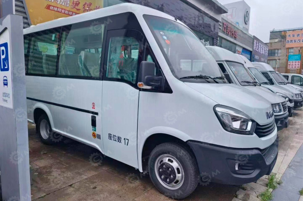 Автобус IVECO 4х2 20 мест автоматическая дверь дв 125kw 2,9л МКПП - Микроавтобус, Пассажирский фургон: фото 1 Автобус IVECO 4х2 20 мест автоматическая дверь дв 125kw 2,9л МКПП - Микроавтобус, Пассажирский фургон: фото 1