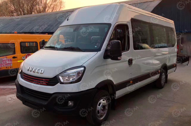 Автобус IVECO 4х2 20 мест дв 125kw 2,9л МКПП - Микроавтобус, Пассажирский фургон: фото 1 Автобус IVECO 4х2 20 мест дв 125kw 2,9л МКПП - Микроавтобус, Пассажирский фургон: фото 1