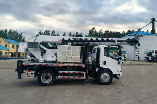 Автокран на шасси ISUZU 4x2 дв 139kw крановая установка WANBANG DZ8T гп 8т, стрела 26м, бур 10м - Автокран: фото 1 Автокран на шасси ISUZU 4x2 дв 139kw крановая установка WANBANG DZ8T гп 8т, стрела 26м, бур 10м - Автокран: фото 1