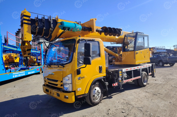 Автокран на шасси ISUZU 4x2 дв 96kw крановая установка SITONG гп 5т стрела 22м с ямобуром диаме - Автокран: фото 1 Автокран на шасси ISUZU 4x2 дв 96kw крановая установка SITONG гп 5т стрела 22м с ямобуром диаме - Автокран: фото 1