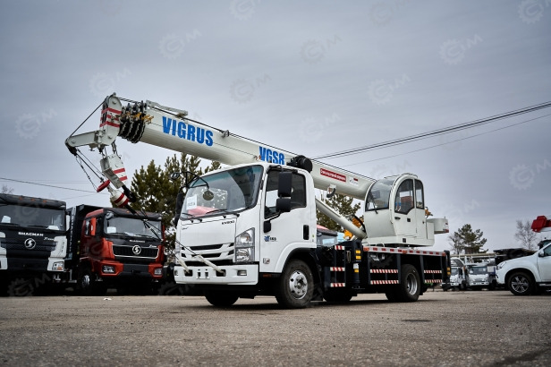 Новый Автокран Автокран на шасси ISUZU 4x4 дв 94kw крановая установка VIGRUS VGS8 гп 8т., 5 секций, стрела 26м: фото 16